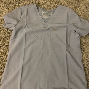 Figs scrub top